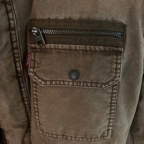 Levi’s Jacket - Picture 2 of 9